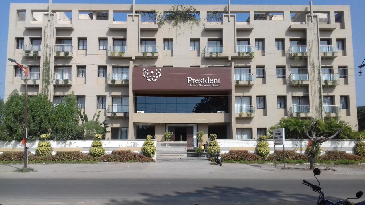 Hotel President Banquet & Lawn Aurangabad  Exterior photo